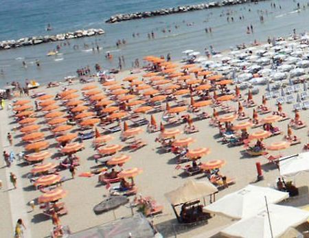 Hotel Elisir Rimini Exteriör bild