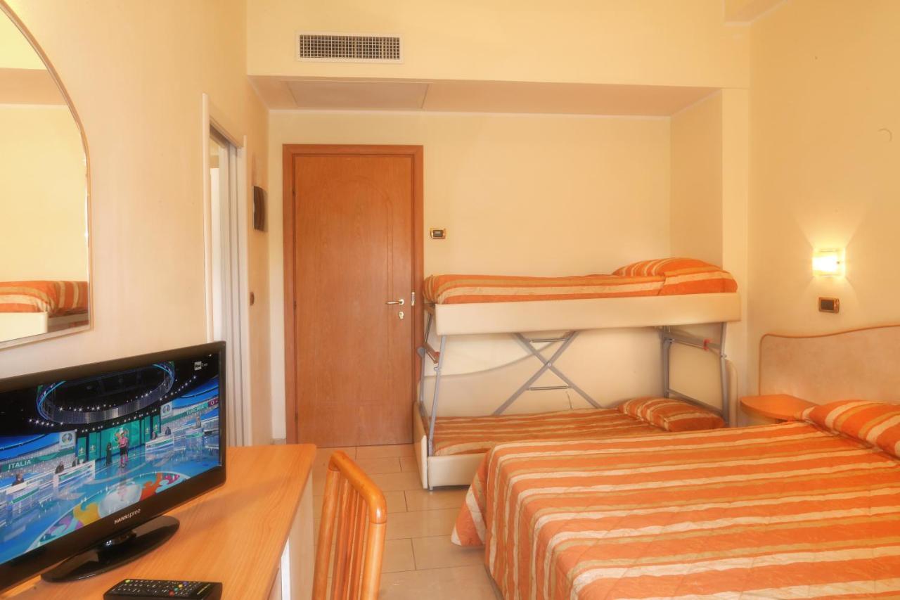 Hotel Elisir Rimini Exteriör bild